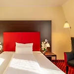Hotel Plaza 4*