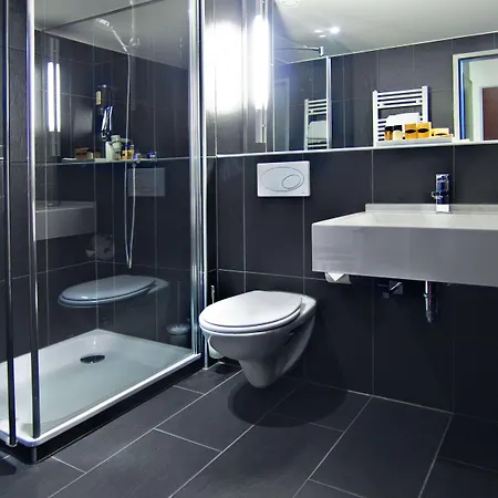 Ξενοδοχείο Western Plaza