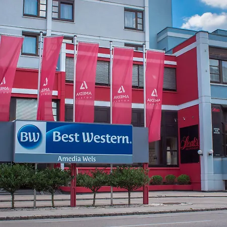 Hotel Western Plaza 4*