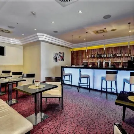 Western Plaza 4*