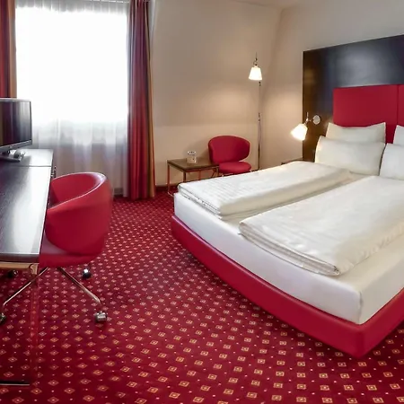 Western Plaza Hotel