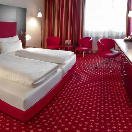 Hotel Western Plaza 4*