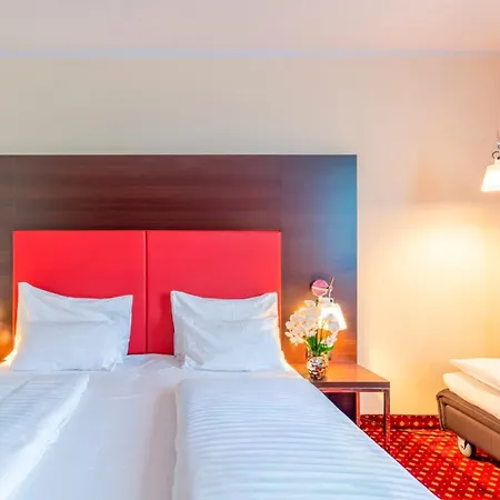 Plaza Hotell 4*