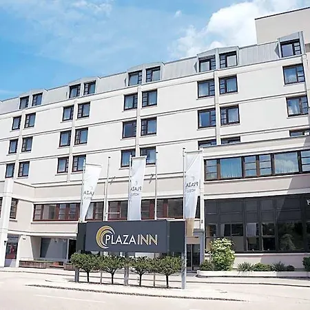 Plaza Hotel 4*