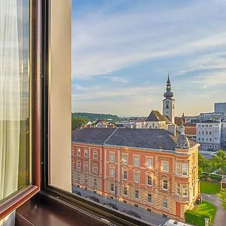 Plaza 4* Wels