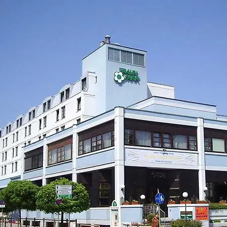 Western Plaza Hotel 4*