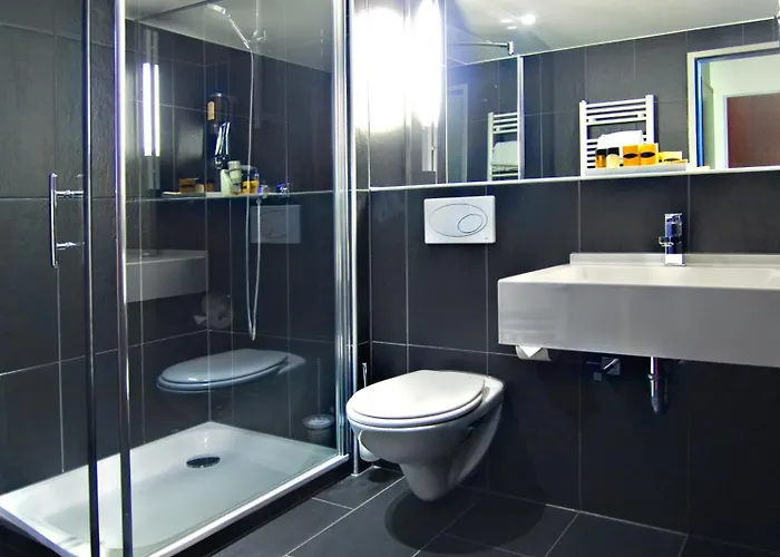 Plaza فندق فيلس